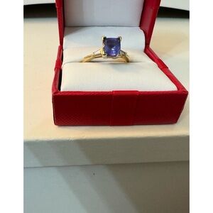 Tanzanite and diamond 14kt gold ring - STUNNING